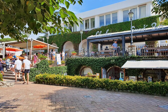 Shared CAPRI Tour - 360° experience by Bus, Boat & Guide - Choosing your Anacapri plan: Monte Solaro vs Villa San Michele