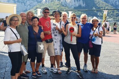 Shared CAPRI Tour - 360° experience by Bus, Boat & Guide - Capri center walk: Piazzetta Umberto I and a view that feels like a postcard