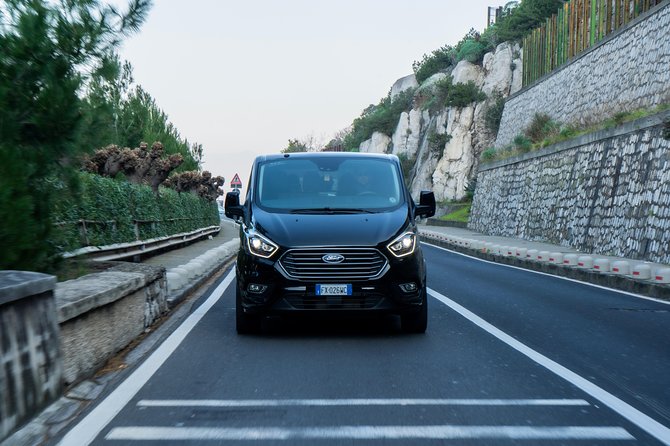 Shared Transfer service from Sorrento to Naples central station - Meeting point in Sorrento: where to start and how to avoid delays