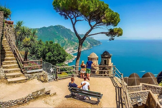 Sharing tour of the Amalfi coast - Amalfi: square-and-cathedral time with a scenic in-between