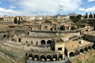 Skip-the-Line Herculaneum Tour from Sorrento - Inside Parco Acheologico di Ercolano: What the 2-Hour Guided Visit Really Does