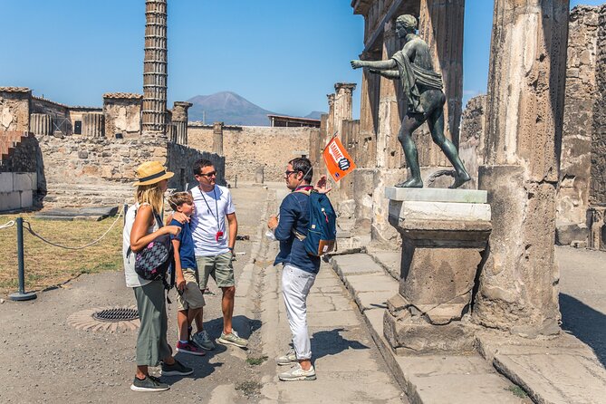 Skip the Line Pompeii Guided Tour from Sorrento - Theater Time: Teatro Grande’s Quick Context Lesson