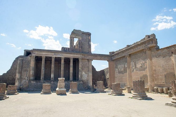 Skip the line Private tour of Pompeii from Sorrento - The Pompeii Archaeological Park stop: your 2-hour priority hit