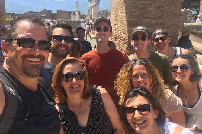 Skip-the-lines Private Tour of Pompeii Including the Theatre the Forum and all Highlights - Stop 2: Foro de Pompeya—public life in the heart of town