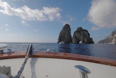 Small Group Day Trip to Capri from Positano or Praiano - The wooden gozzo ride: how the cruise feels