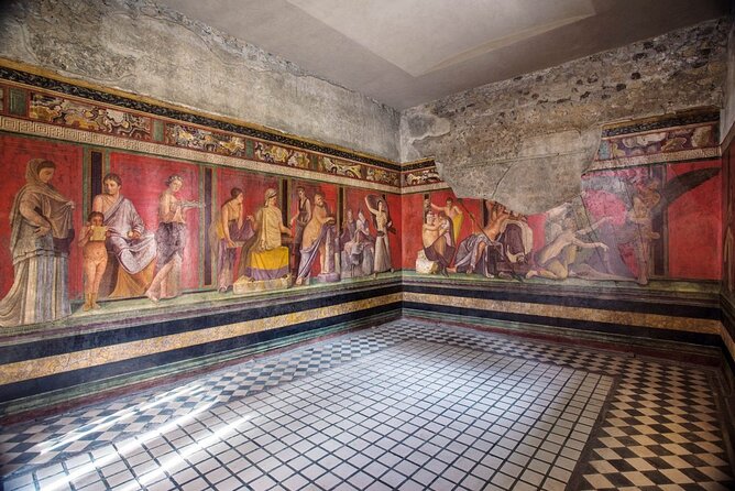 Small-Group Tour in Pompeii with a Real Archeologist, ticket included - How the archaeologist guide changes the whole visit