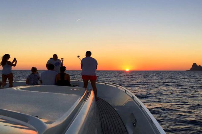 Small Group Tour in Positano by Boat at Sunset with Prosecco - Small-group size, onboard comfort, and what that means in real life