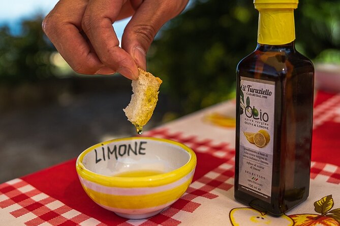 Sorrento Ape Tour, Lemon Garden, Mozzarella Show & Pizza Class - Mozzarella making show at Il Turuziello: what you should watch for