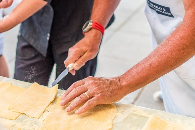 Sorrento: Hands-On Pasta, Tiramisu & Limoncello Fun Class - Limoncello making after lunch: the lesson that turns into a tasting