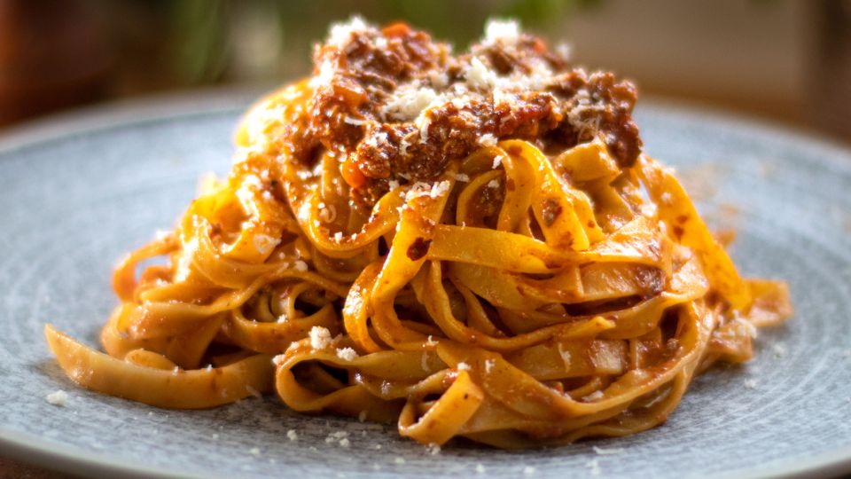 Sorrento: Pasta and Pizza Hands-On Master Class - Inside the Villa: Garden Walk, Baronial Stories, Then Aprons On