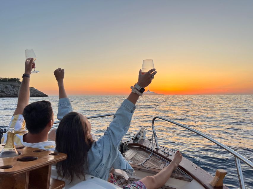 Sorrento: Private Sunset Boat Tour with Music and Aperitif - Puolo Beach: Aperitif, Break Time, and the Sunset Moment