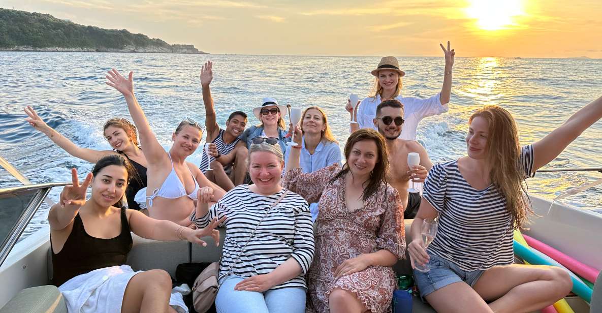 Sorrento: Scenic Boat Tour with Aperitif - Key things to know before you go