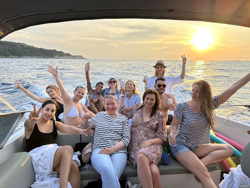 Sorrento: Scenic Boat Tour with Aperitif - Where You Meet and How the Tour Runs in Real Life