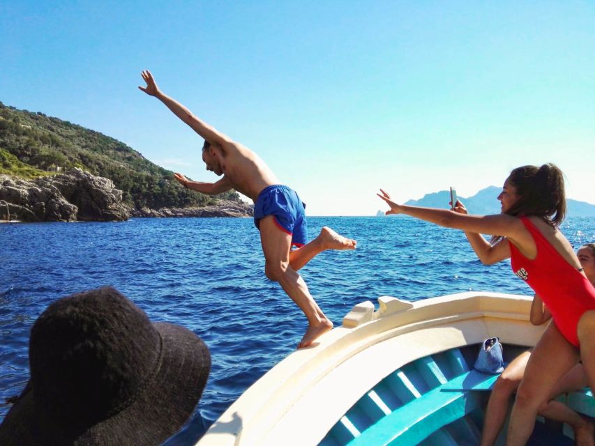 Sorrento: Sea-Fishing Tour with Lunch Onboard - Swim and snorkel time, then back to Sorrento