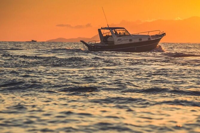 Sorrento Sunset Aperitif Cruise: Sip, Sail & Soak in the Views - The onboard aperitif: what to expect (and what to double-check)