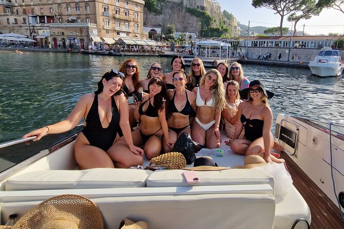 Sorrento Sunset Aperitif Cruise: Sip, Sail & Soak in the Views - Meeting at Sorrento Sea Tours: quick logistics that matter