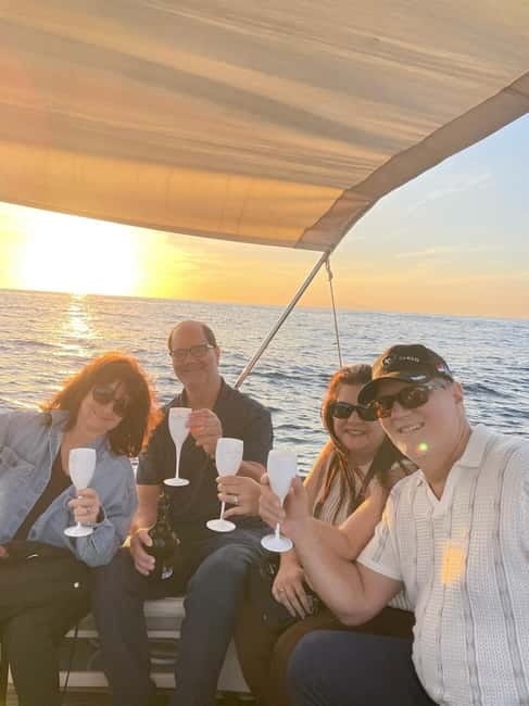 Sorrento Sunset Cruise with Aperitif on Board - Puolo Beach and Massa Lubrense: when the light does the heavy lifting