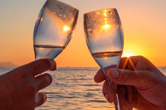Sorrento Sunset Private Tour - Premium 28ft Boat - Bagni Regina Giovanna: Photos First, Then the Story Hits