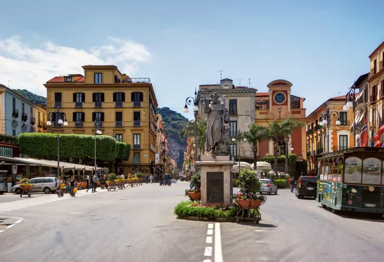 Sorrento through the eyes of a local - Key highlights at a glance