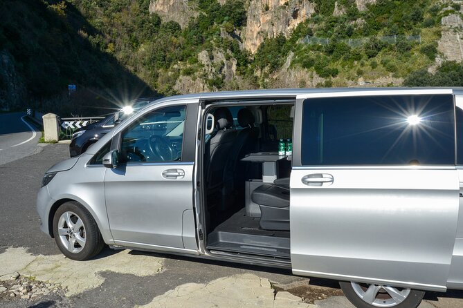 Sorrento transfer to Naples (stop Pompeii option) or vice versa - How smooth communication helps when travel plans shift