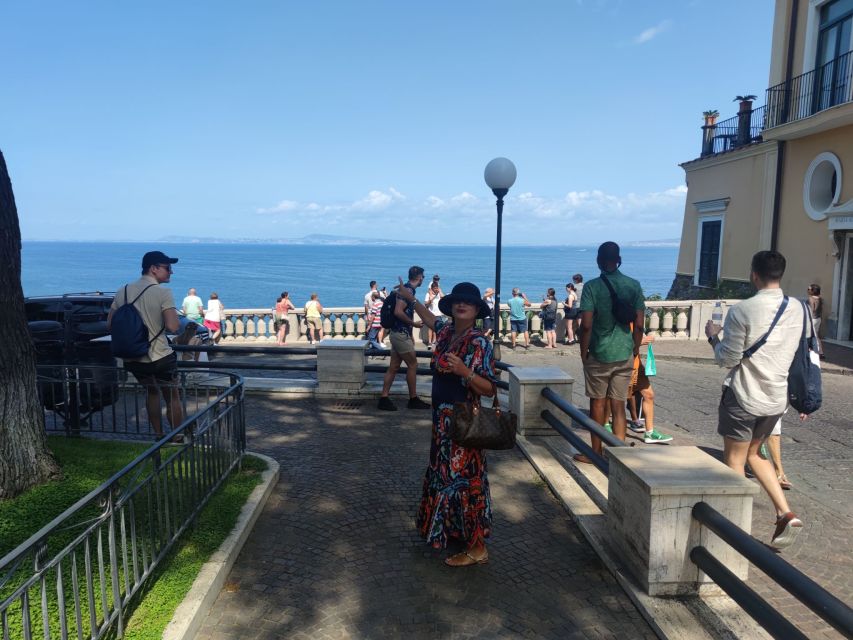 Sorrento: walking in the Grand Tour with stunning landscapes - Chiostro di San Francesco: quiet cloister energy and Franciscan isolation