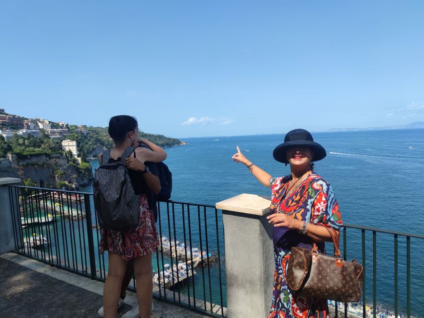 Sorrento: walking in the Grand Tour with stunning landscapes - Hotels in view: Excelsior Vittoria and Rosa Magra details