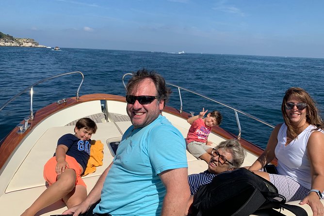 Sunset boat experience in Sorrento coast - Sunset Timing at 5:30 pm: why this hour works