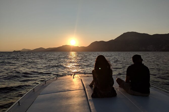 Sunset Group Boat Tour from Positano or Praiano - A 90-Minute Amalfi Coast Sunset You Can Actually Fit In
