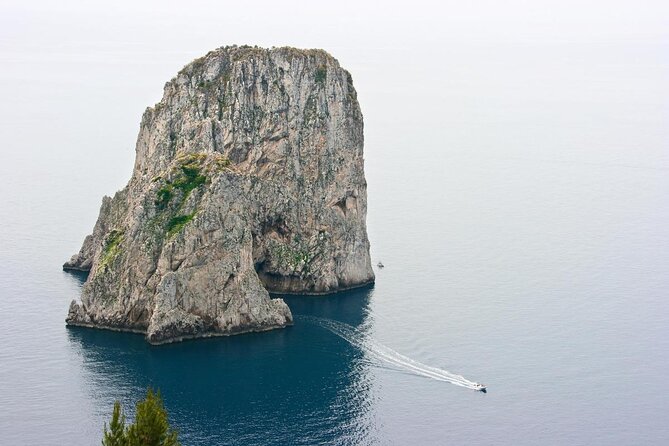Sunset Luxury: Capri on fire - Key highlights at a glance