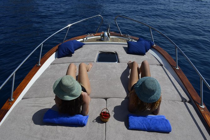 Sunset tour by private boat - Price and Comfort: Does This Private Cruise Pay Off?