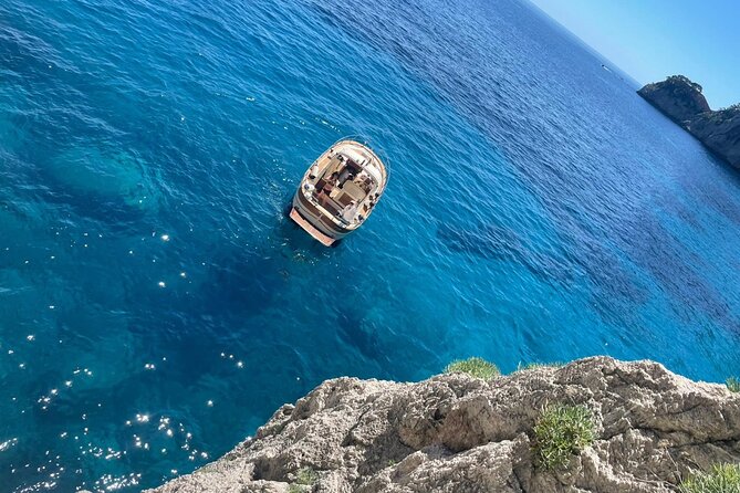 Three Hour Private Guided Tour of Capri with a luxury Gozzo cabin cruiser - The westernmost viewpoint and the reference lighthouse