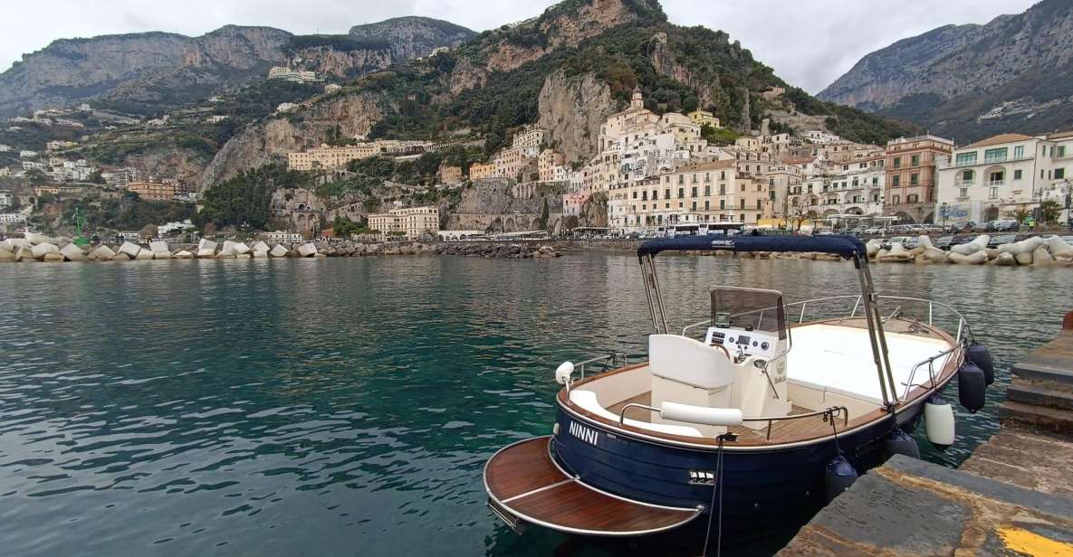 Tour in Barca da Amalfi un Viaggio da Sogno in Amalfi Coast - Why a Gozzo Ride Beats a Day of Lookouts