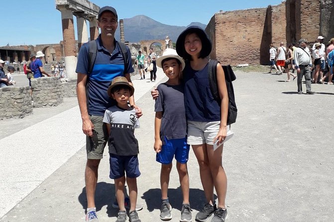 Tour of Pompeii for families with Transfer from Naples & Sorrento - Guides Who Actually Hold Kid Attention