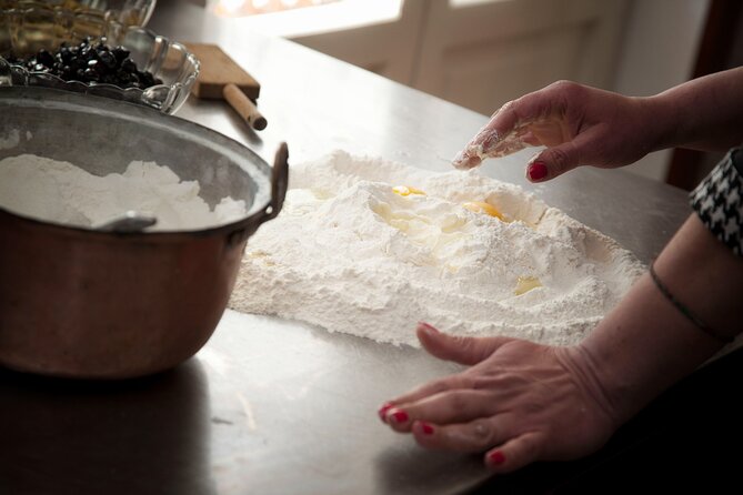 Traditional Neapolitan cooking class - Price and value: is $210.99 per person worth it?