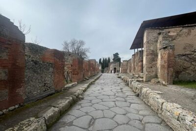 Tramvia Napoli Daily Trip to Pompeii Ruins - The geolocated audio guide: freedom with guardrails