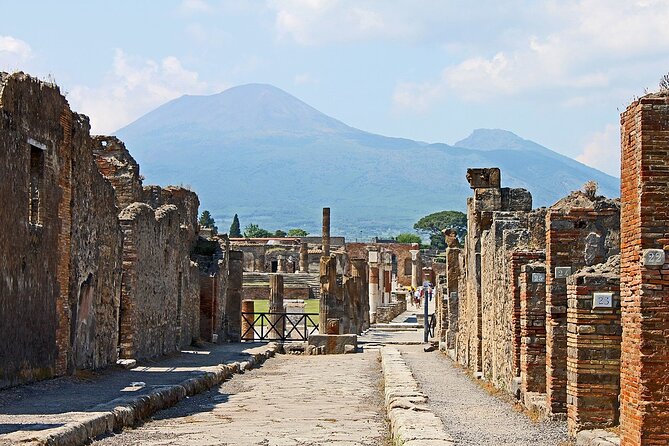 Transfer from Praiano to Naples - Naples drop-off: getting settled without the scramble