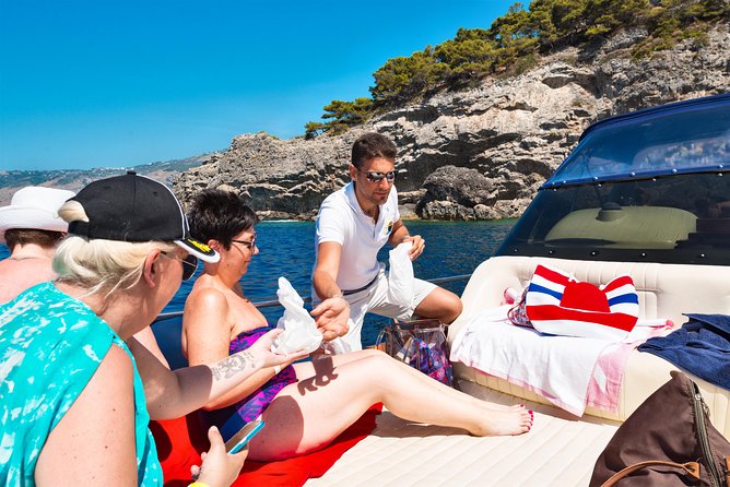 Very Small Group Capri Boat Excursion with Transfer from Sorrento - Island of Capri time: how to spend your 3 hours well
