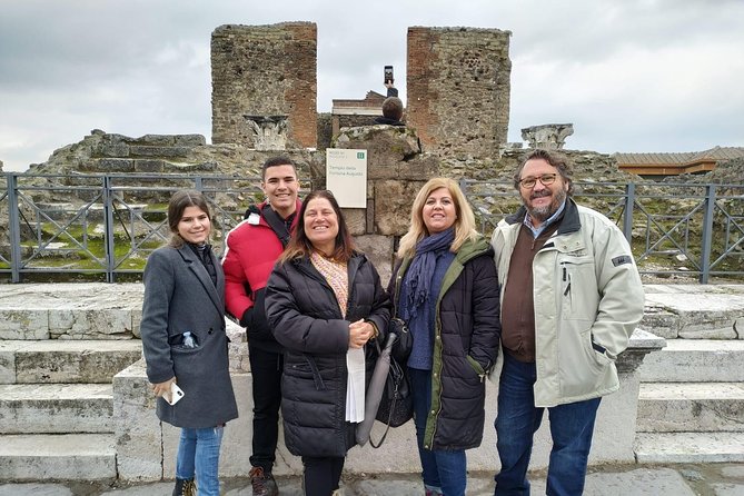 Visit Pompeii with an expert professional guide (2/3 hours) - What the guide’s style can change for you