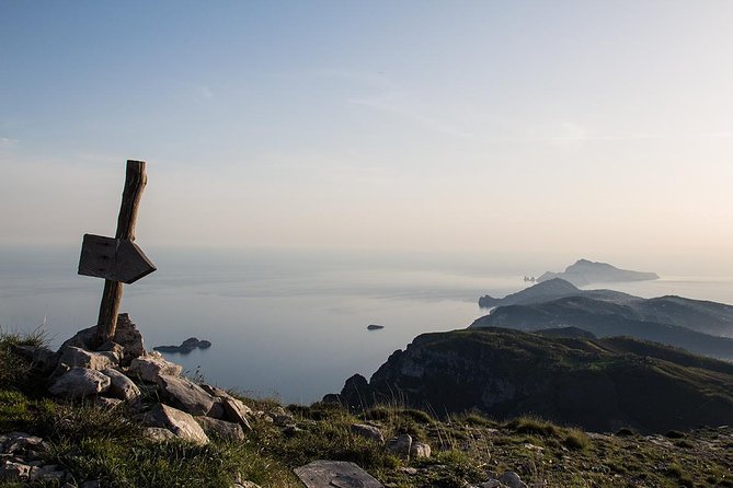 Walk around Faito Mountain, the Highest Point of the Amalfi Coast and Sorrento Peninsula - The ridge feeling: walking the edge for “one more wow”