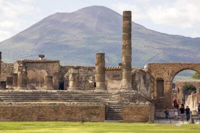 Wine Tour + Pompeii - The Benefit of a Guide at Pompeii (So You Don’t Just See Walls)